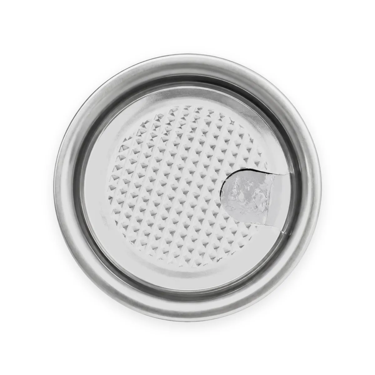 Aluminium lid with a textured foil centre and a pull tab, seen from above